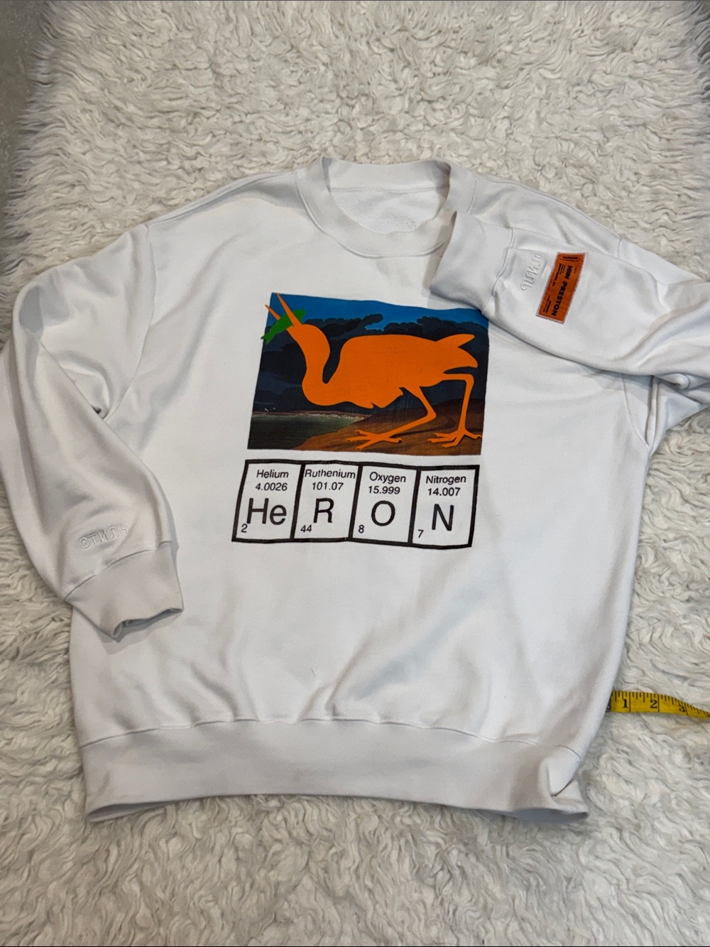 Periodic table logo sweatshirt in white